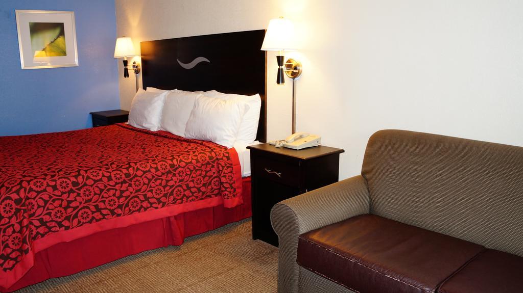 Days Inn Kansas City-Worlds Of Fun Habitación foto